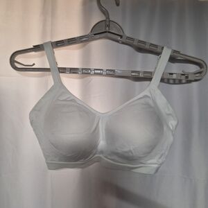 Warner's White Seamless Bra